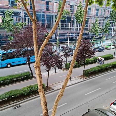 Apartamento 2V1 - 21 Dhjetori Am Tirana Exterior foto
