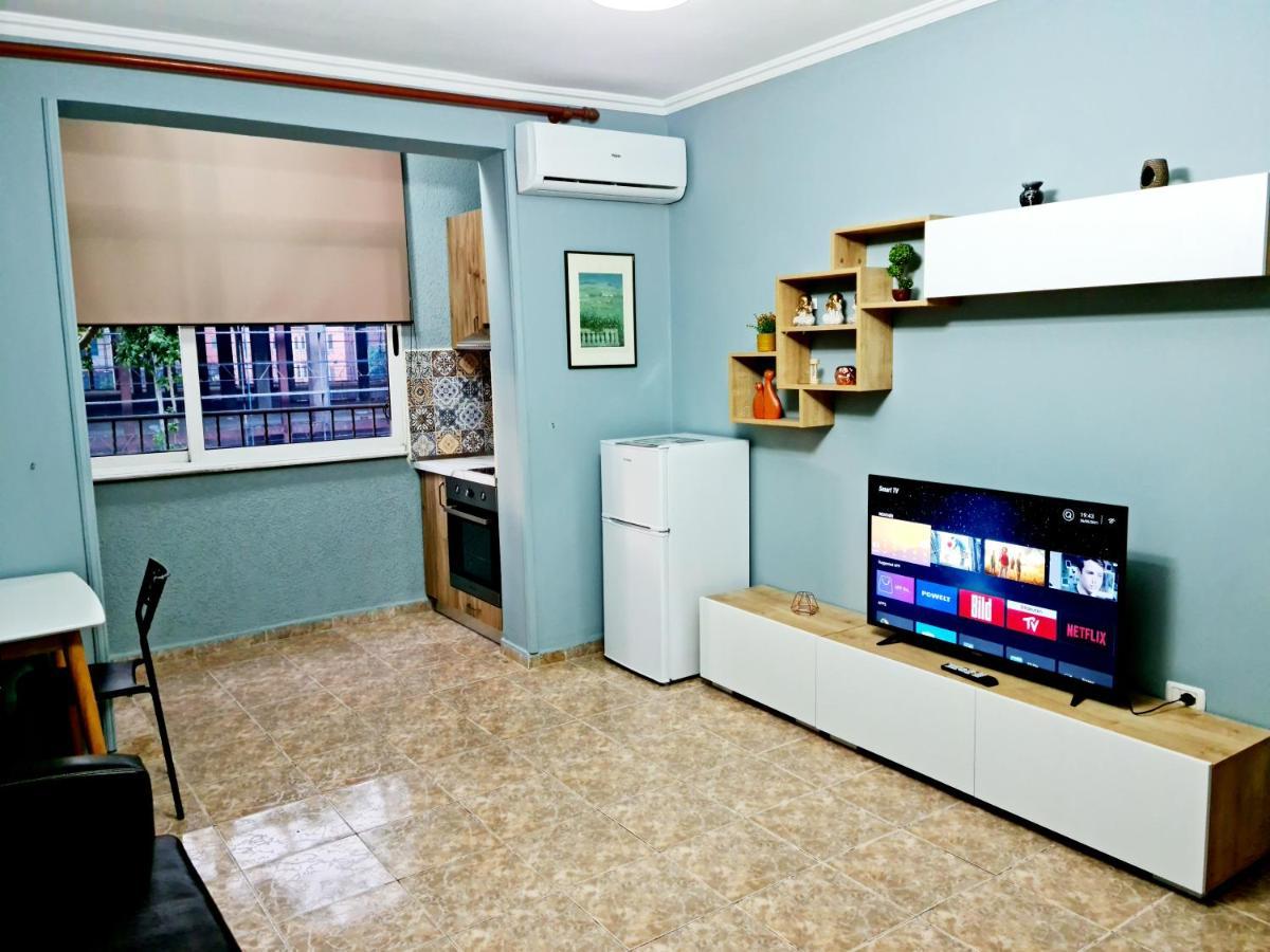 Apartamento 2V1 - 21 Dhjetori Am Tirana Exterior foto